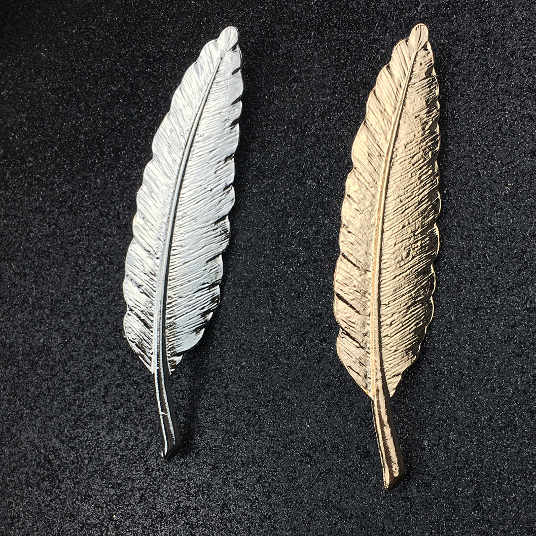 Metallic gold Feather Brooch for men - Nyaabs