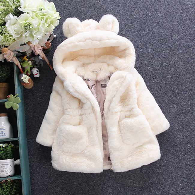 A girl's fur coat for autumn and winter - Nyaabs