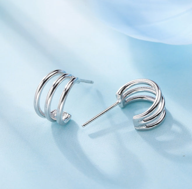 C-shaped hollow line men and women earrings - Nyaabs