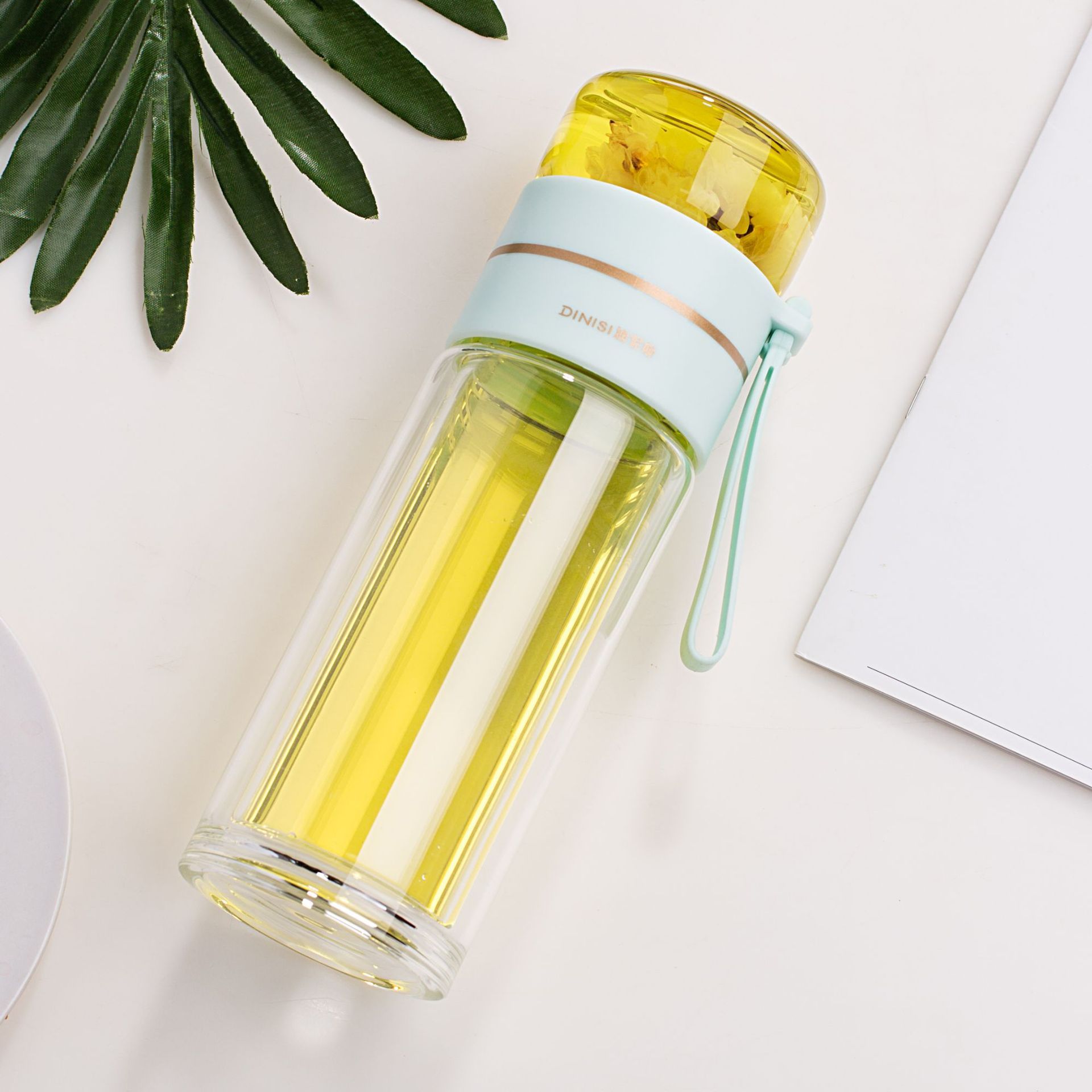 Glass Water Bottle With Tea Infuser Filter Tea Separation Double Wall Glass Bottle Leakproof Water Bottle nyaabs.com