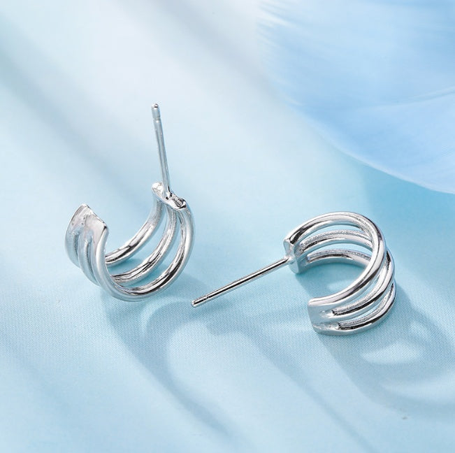 C-shaped hollow line men and women earrings - Nyaabs