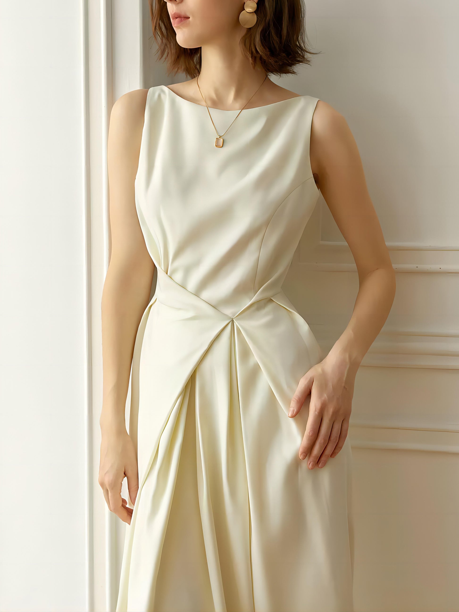 Elegant Sleeveless Pleated Dress nyaabs.com