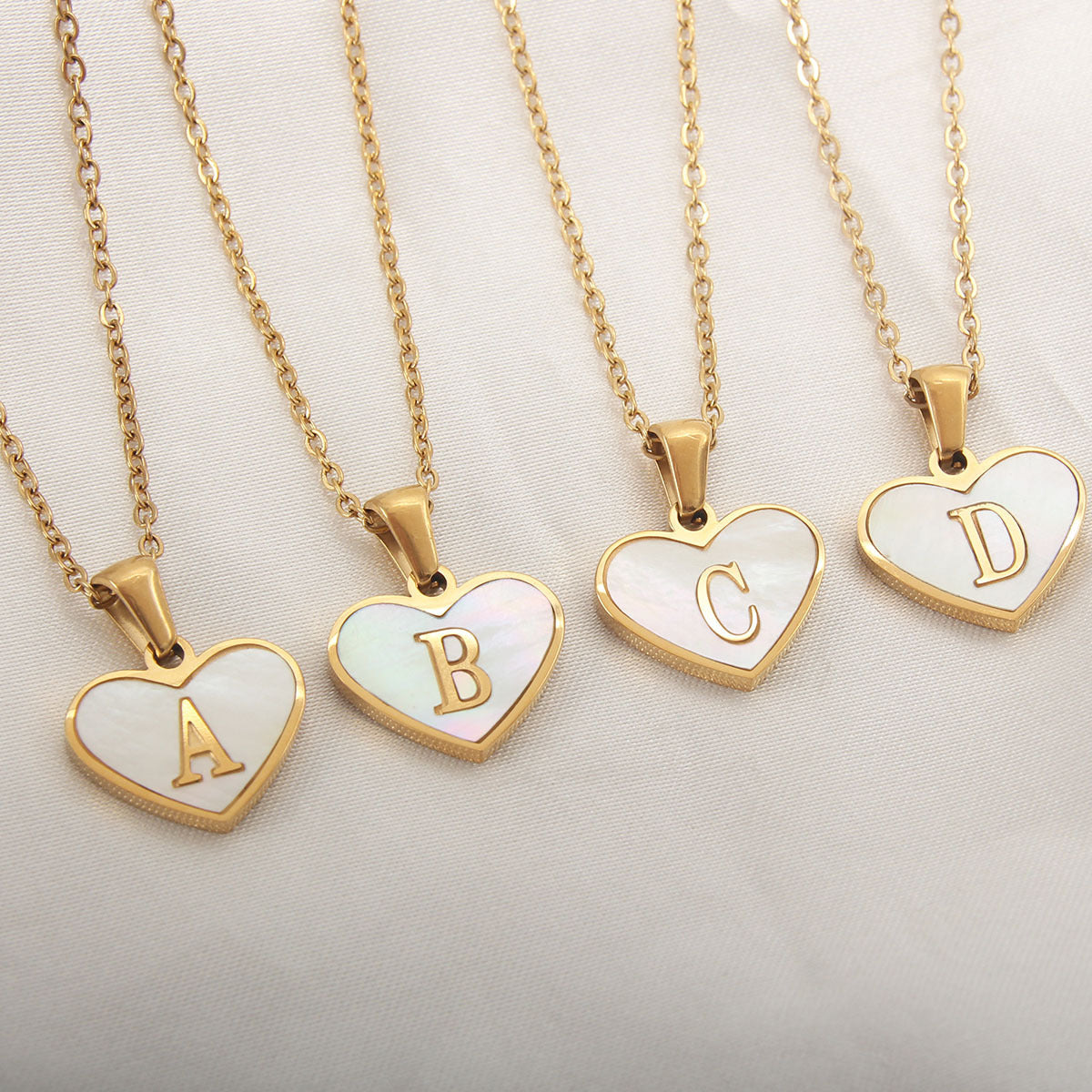 26 Letter Heart-shaped Necklace White Shell Love Clavicle Chain Fashion Personalized Necklace For Women Jewelry Valentine's Day - Nyaabs