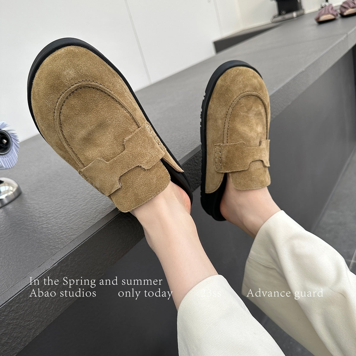 Women's Toe Cap Half Slippers Soft Back Thick Back Lazy Leather Slippers nyaabs.com