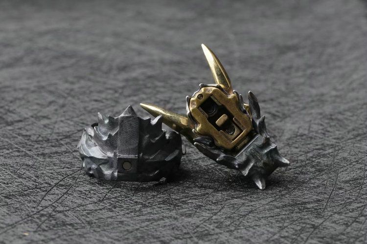 Unique Retro Distressed Gargoyles Ring For Men - Nyaabs