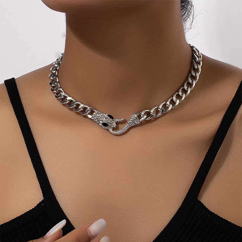 European And American Snake-shaped Metal Chain Necklace Clavicle Chain Ins Hip Hop - Nyaabs