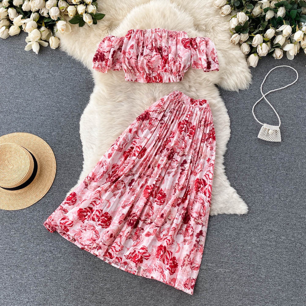 Women's Vacation Style Design Off-shoulder Short-sleeved Tube Top Pleated Skirt Two-piece Set nyaabs.com